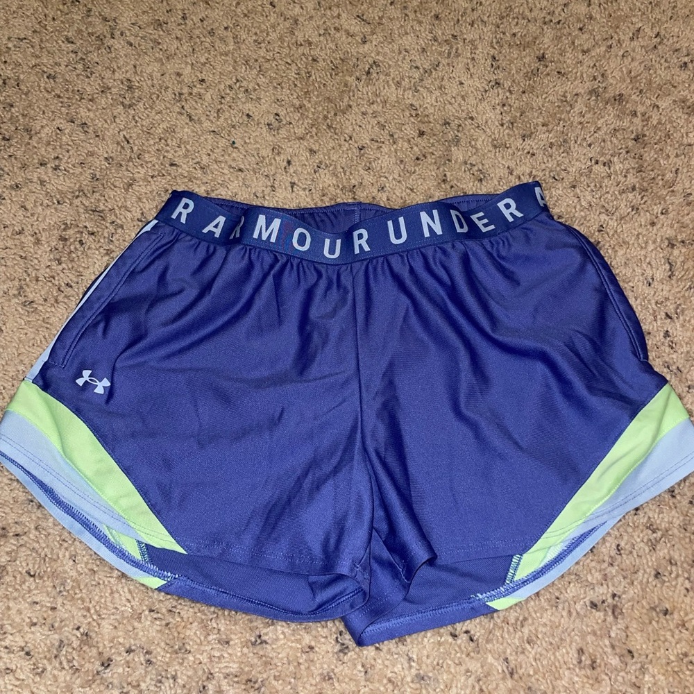 Women’s under Armor shorts size medium purple
